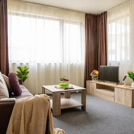 Rabi Park Ξενοδοχείο με διαμερίσματα *