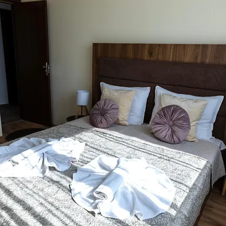 Rabi Park Appart hôtel St Constantin et Helena