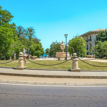 Apartahotel Rabi Park Saints Constantine and Helena