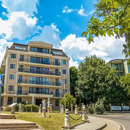 Rabi Park Apartahotel 3*