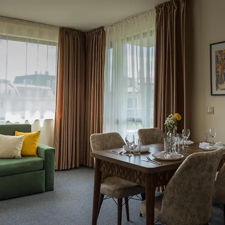 Apartahotel Rabi Park Saints Constantine and Helena