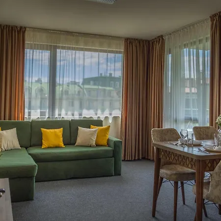 Rabi Park Apartahotel 3*