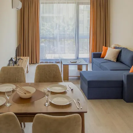 Rabi Park Apartahotel Saints Constantine and Helena